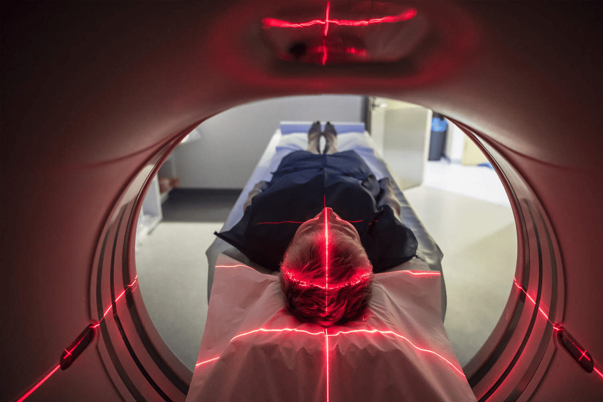 Can a CT scan show colon cancer