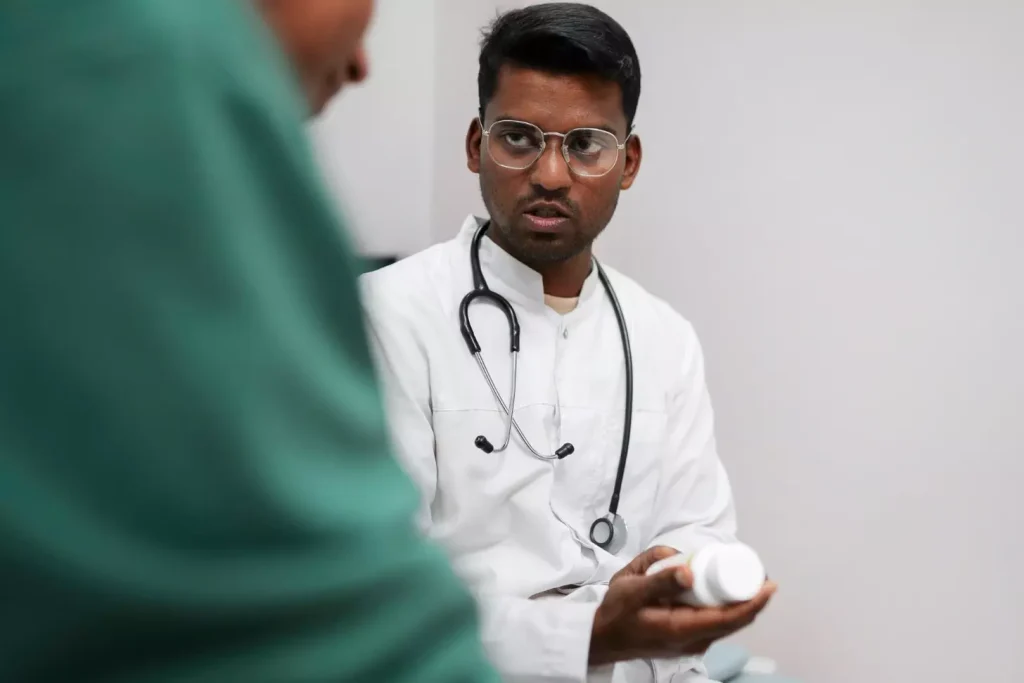 A detailed cross-section of the internal structure of a human bone, showcasing the essential role of bone marrow. In the foreground, a vibrant network of blood vessels and hematopoietic stem cells, surrounded by the spongy, trabecular bone. The middle ground reveals the dense, cortical bone encasing the marrow cavity, while the background depicts the overall skeletal framework. The lighting is soft and diffused, emphasizing the intricate cellular activity within the marrow. The scene is rendered in a high-resolution, photorealistic style, allowing the viewer to appreciate the complexity and importance of this vital organ in human health and homeostasis.