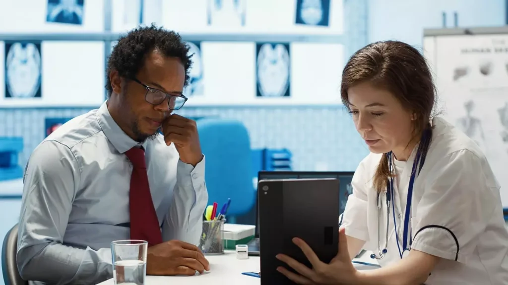 General practitioner presenting the test findings via scan interpretation