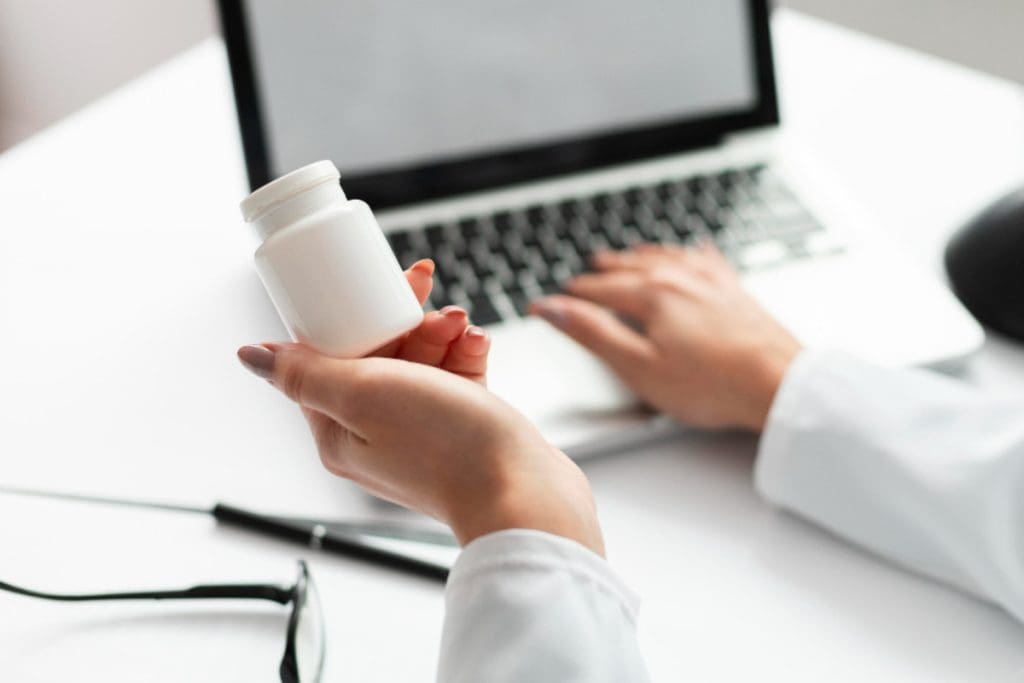 Personalized Medicine Examples: New Era 1 Personalized Medicine Examples New Era