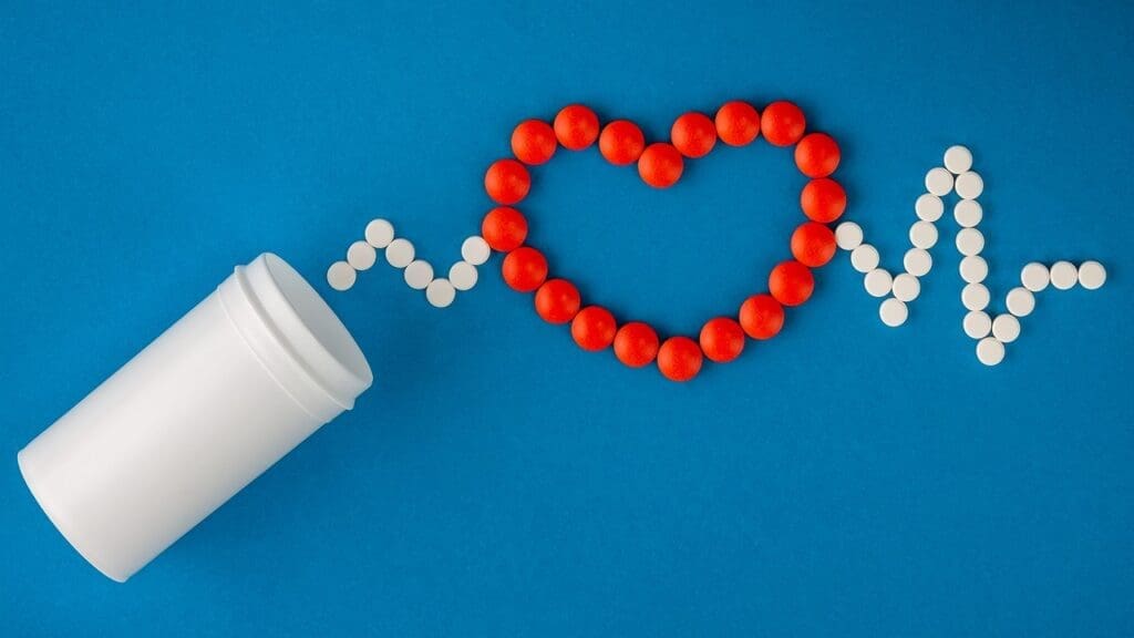 aspirin or tylenol for heart attack