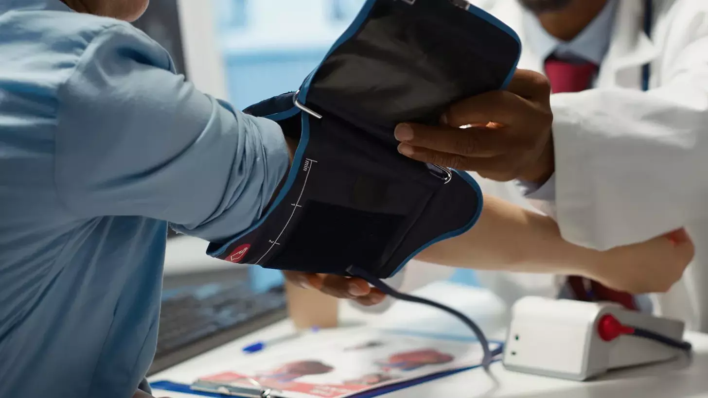 can afib cause low blood pressure