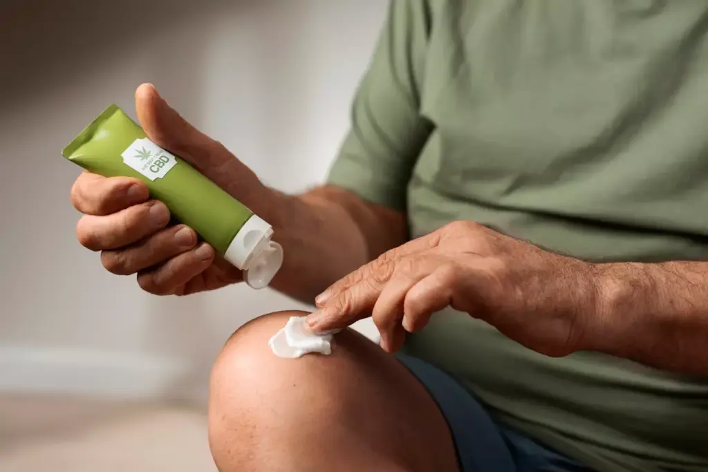 can you put pain cream on a knee replacement