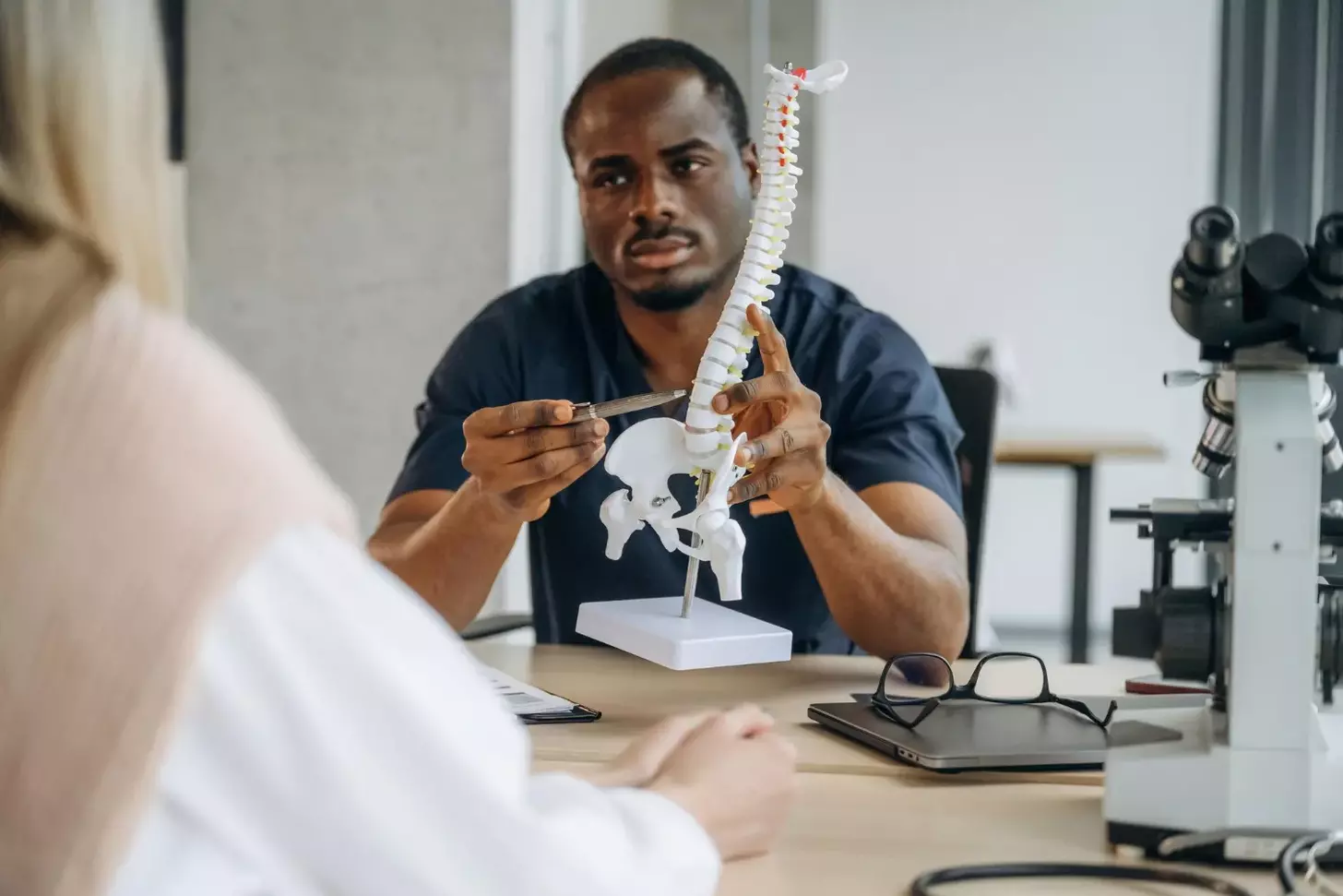 cervical spine artificial disc replacement