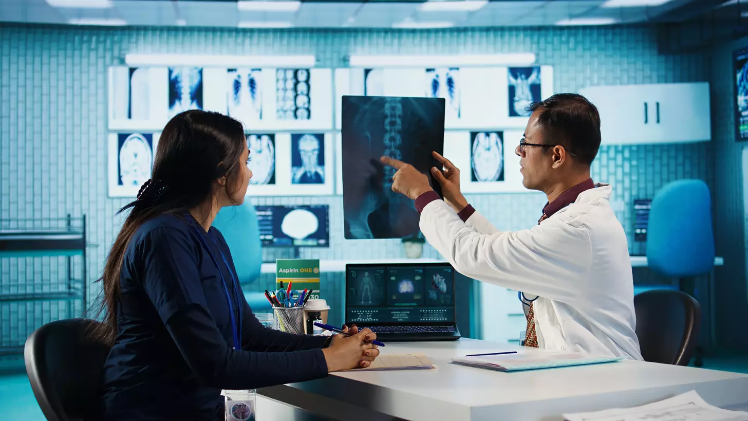 da vinci robotic surgery pros and cons