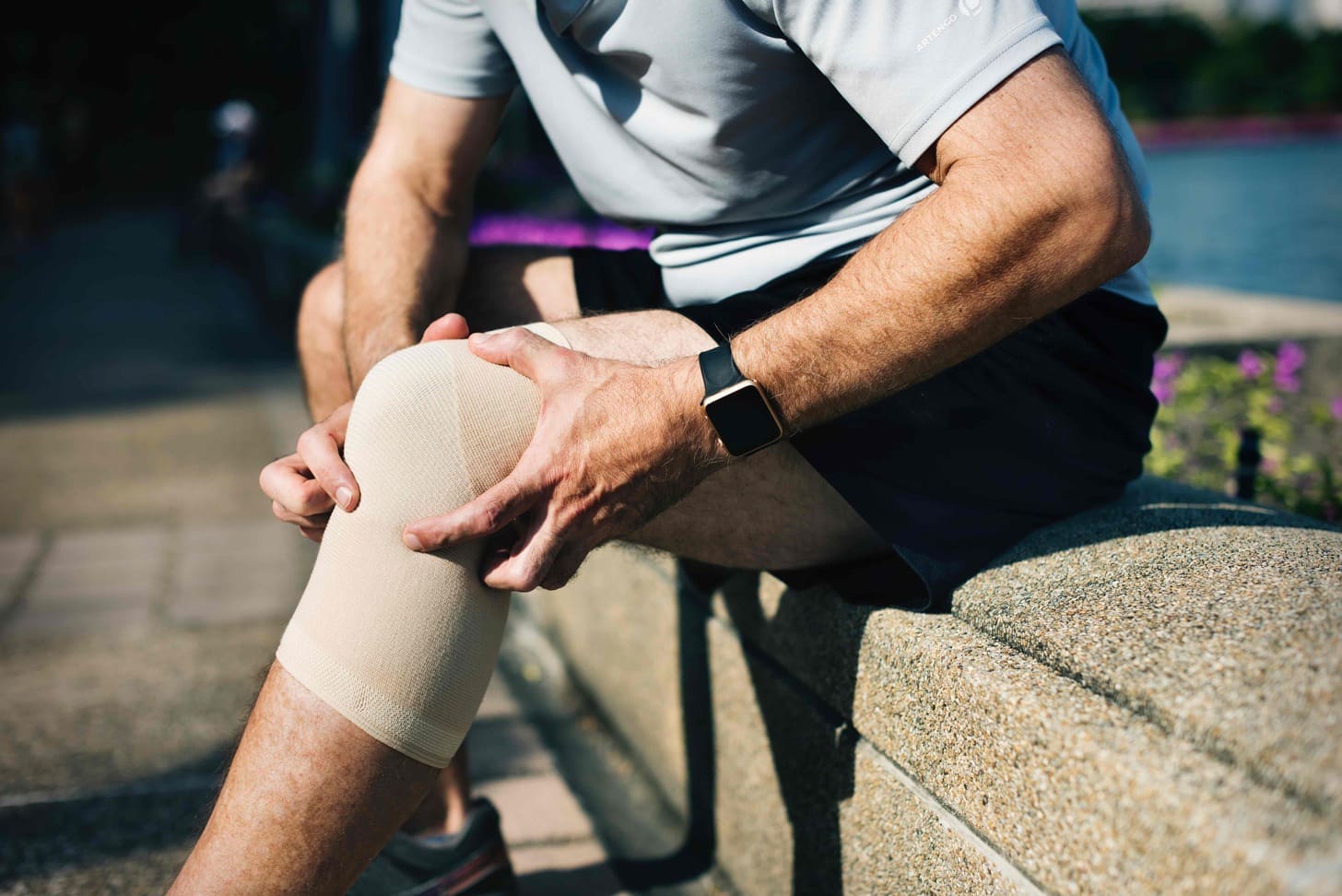 disadvantages of partial knee replacement