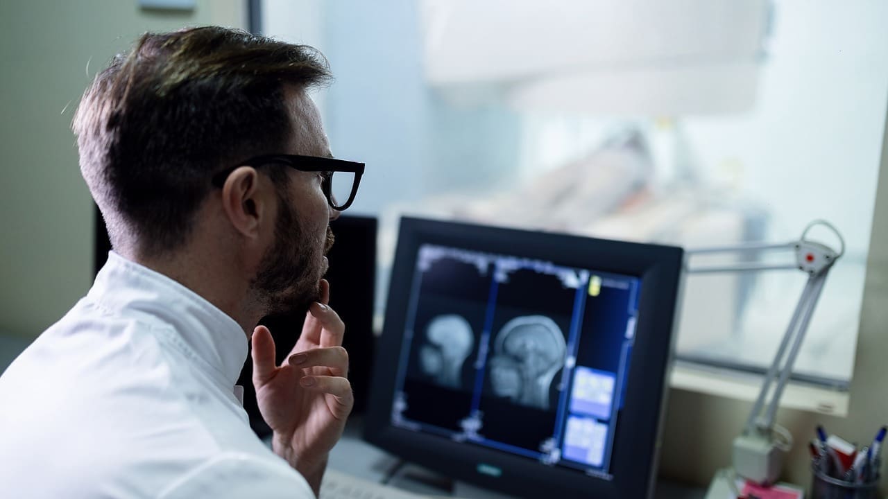 does mri show brain damage