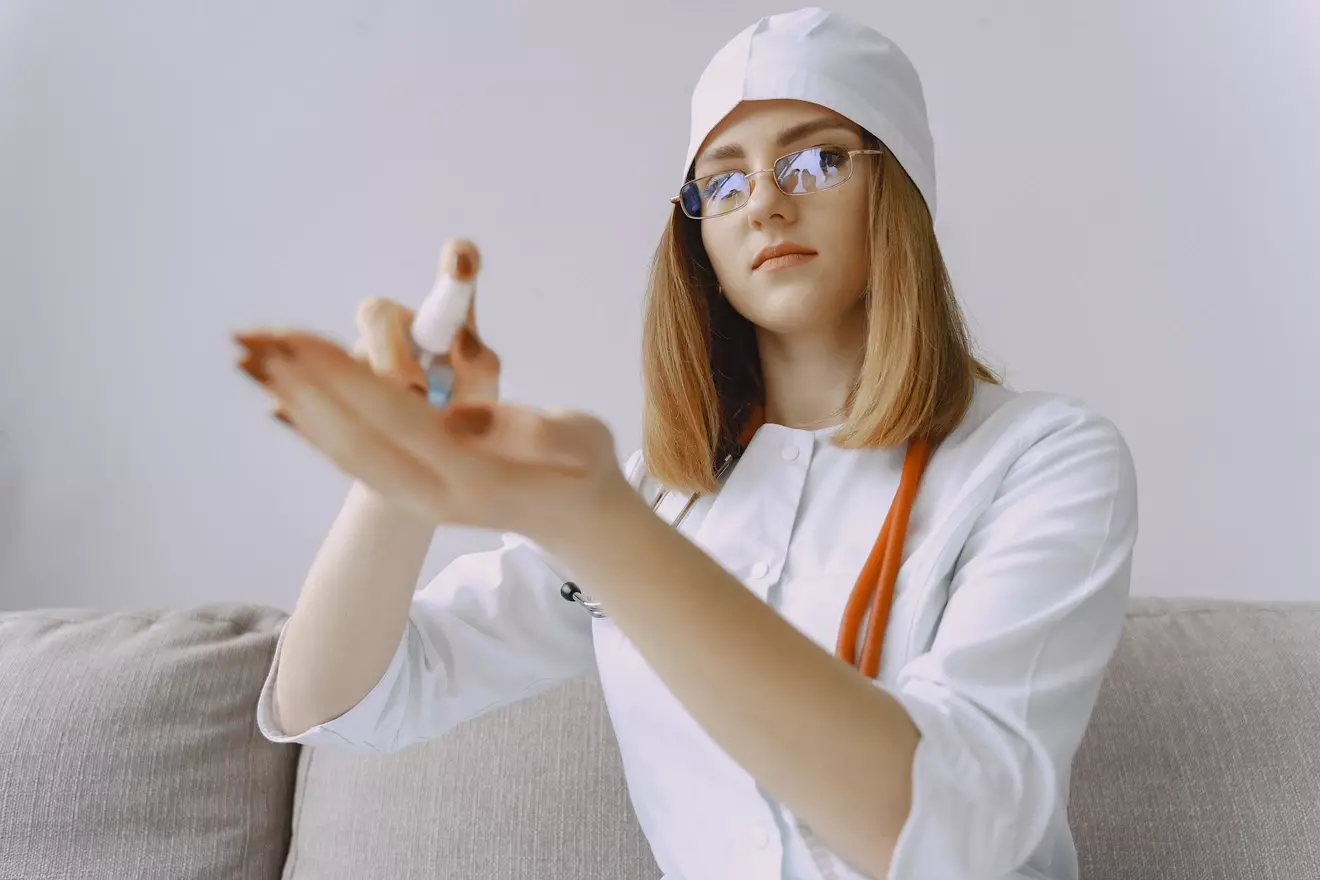 does the immune system help to fight cancer