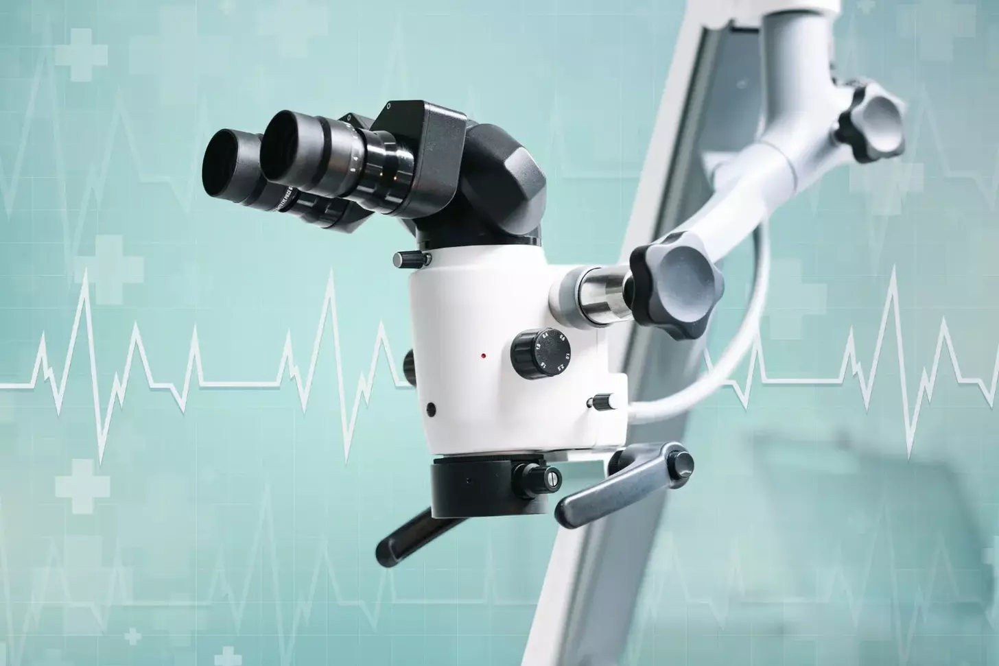 how does the da vinci surgical robot work