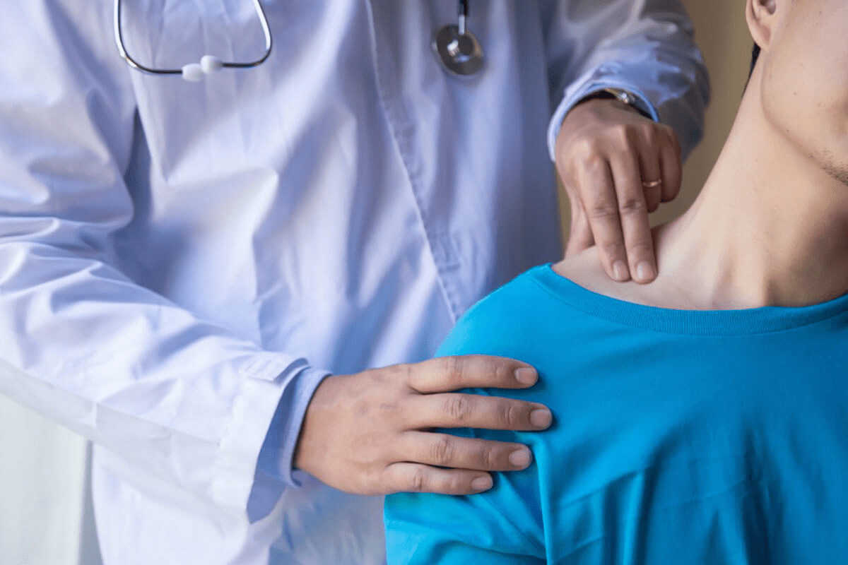 What to Expect After a Neck Epidural Recovery