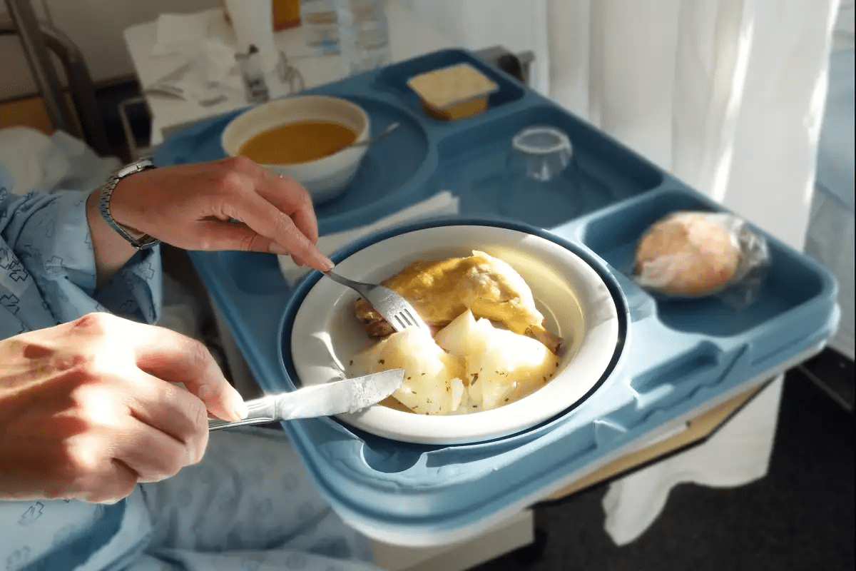 Diet for Colon Cancer Stage 4 Patients: 12 Best Foods