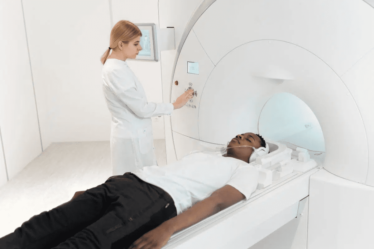 CT Scan Bowel Blockage: 8 Key Signs Explained