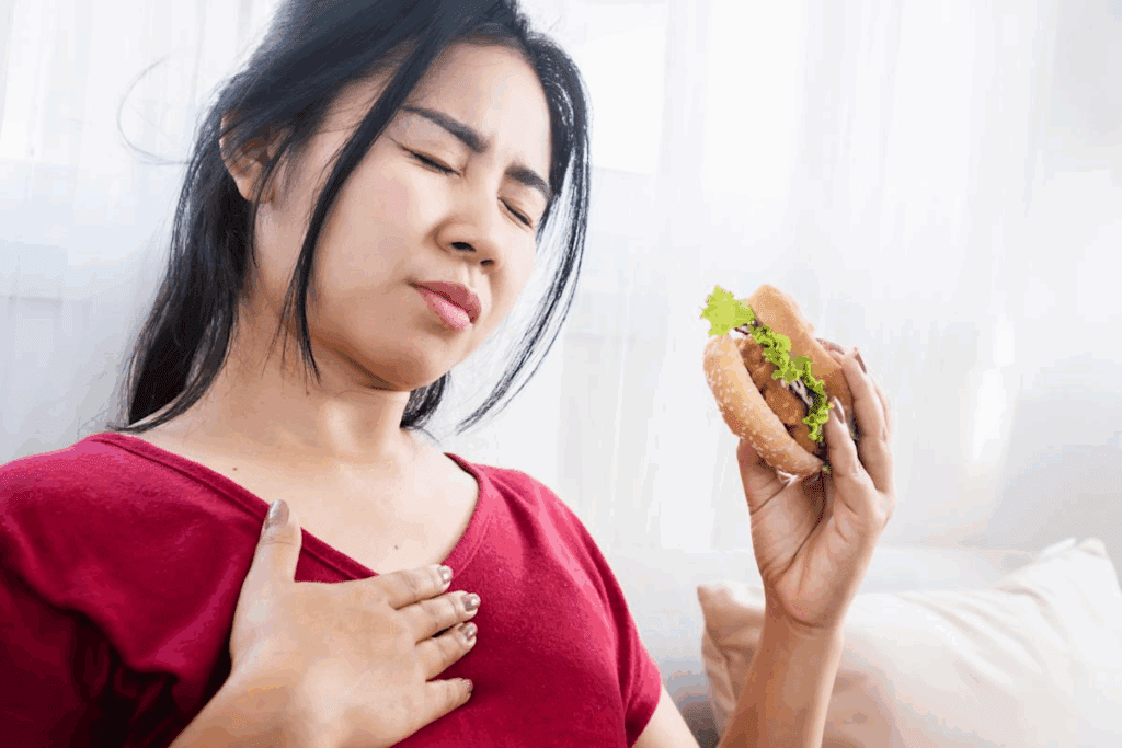 Why Does My Chest Hurt After I Eat? Causes Explained 3 Why Does My Chest Hurt After I Eat? Causes Explained