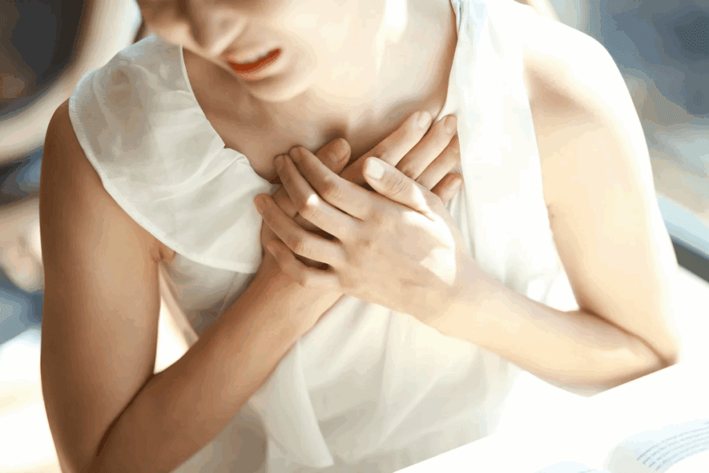 Does Acid Reflux Cause Chest Pain or Heart Attack? 1 Does Acid Reflux Cause Chest Pain or Heart Attack?