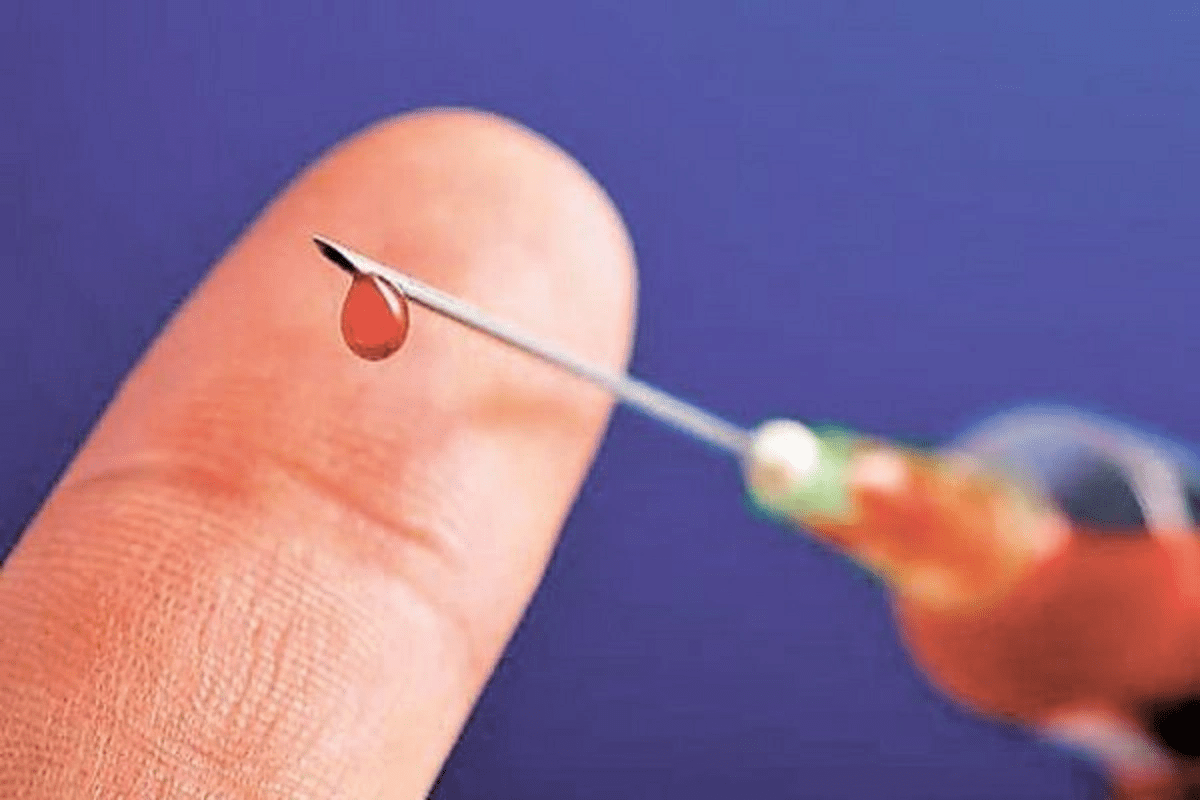 What Does Blood in Pee Look Like? Causes