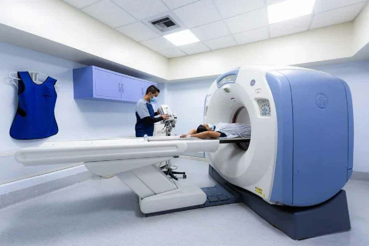 What Color Is Blood On A CT Scan? Crucial Answers Now