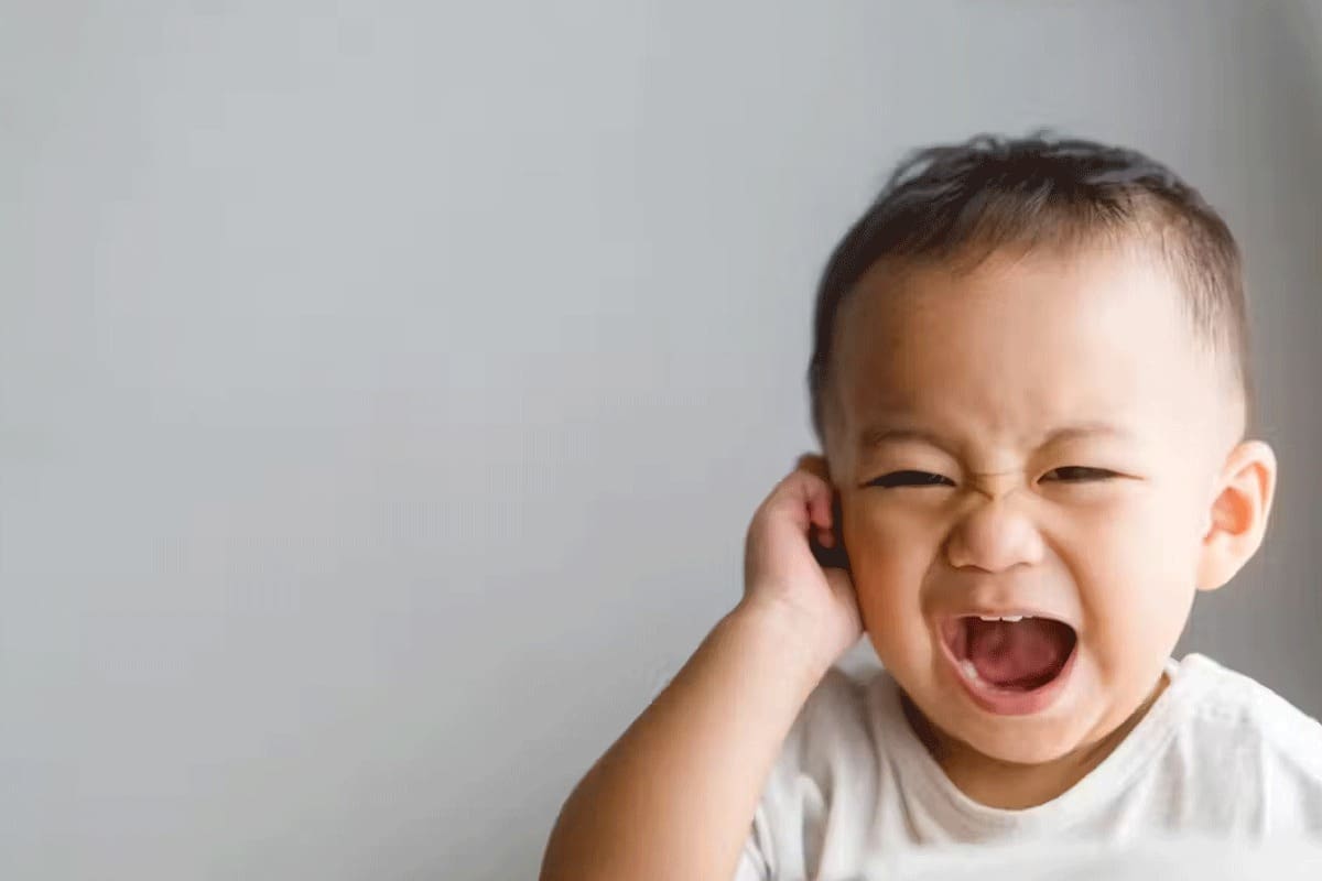 Signs of Ear Infection in Baby: Red Ear Mean Infection?