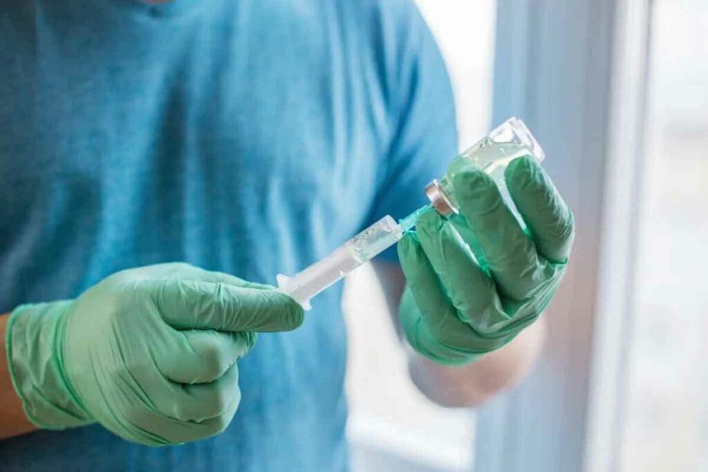 7 Key Facts About B12 Shots Dosage and Injection Amounts for Adults 1 7 Key Facts About B12 Shots Dosage and Injection Amounts for Adults