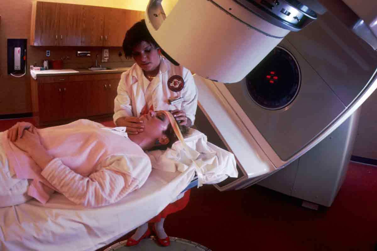7 Best Radiation Therapy Equipment Types