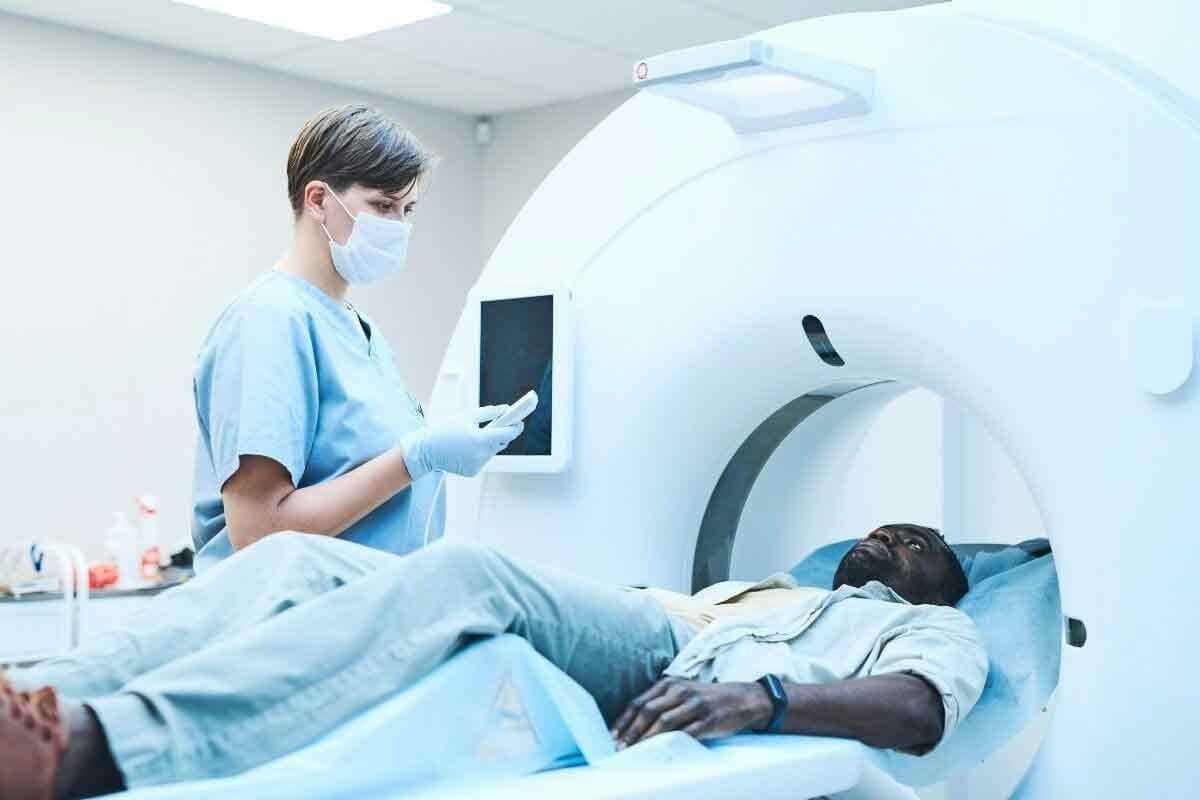 PET CT vs MRI: 8 Key Differences & Benefits