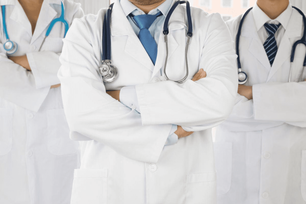 25 Types of Doctors: The Ultimate Men's Guide 2 25 Types of Doctors: The Ultimate Men's Guide