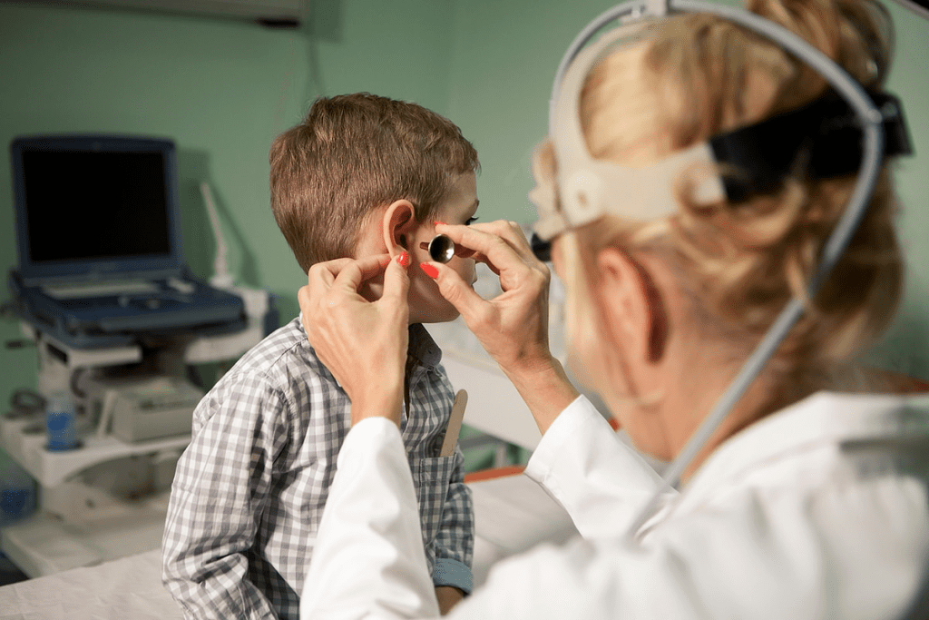 Ear Infection Symptoms: Contagious Period in Kids