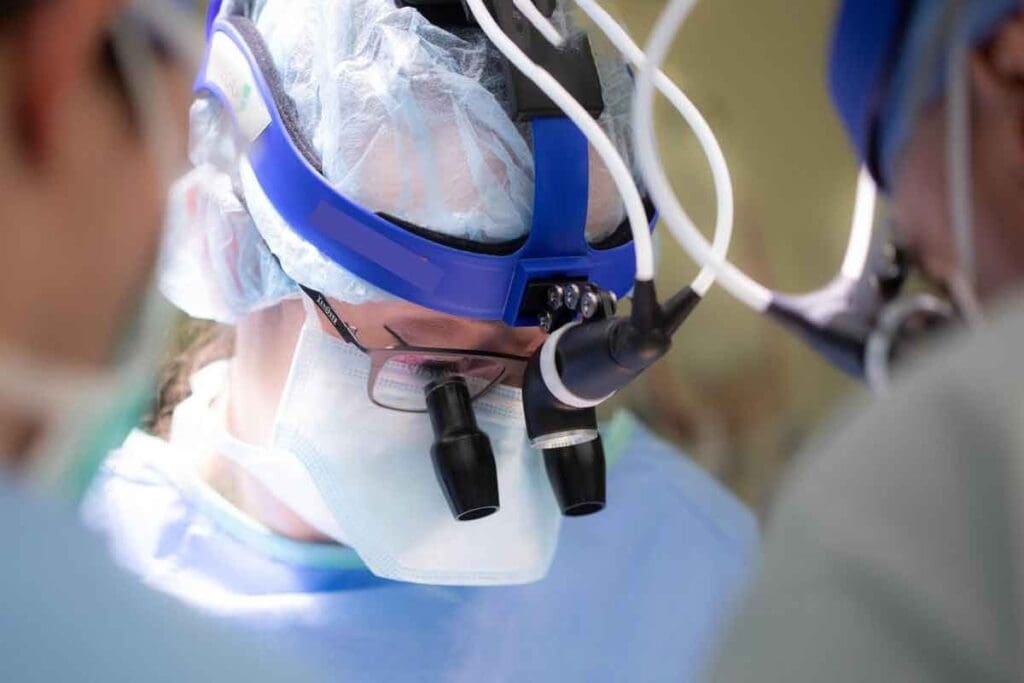 Carotid Surgery vs Stent: 7 Key Facts