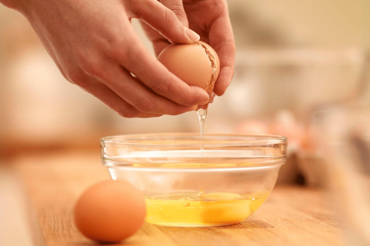 Toddlers & Eggs: It Starts with the Egg Yolk or White?