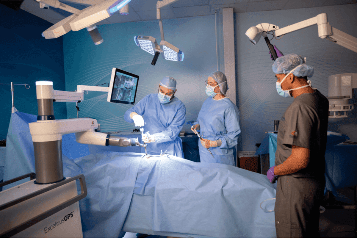 Benefits of Robotic Surgery: 5 Amazing and Positive Facts