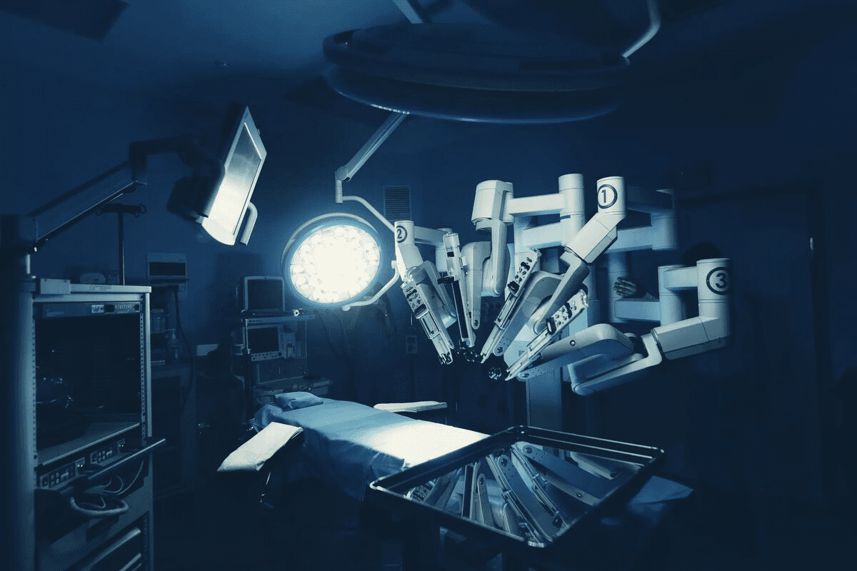 Robotic vs Manual Surgery: Which is Crucially Better?