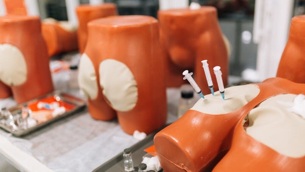 knee replacement materials