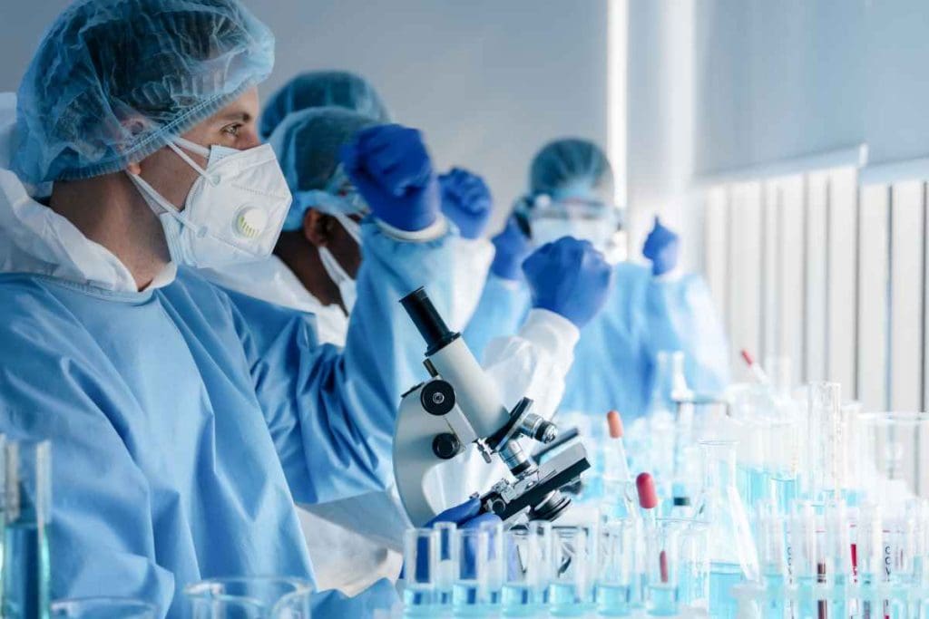 Cancer Research Funding Cut: Negative Pediatric Impact 1 Cancer Research Funding Cut: Negative Pediatric Impact