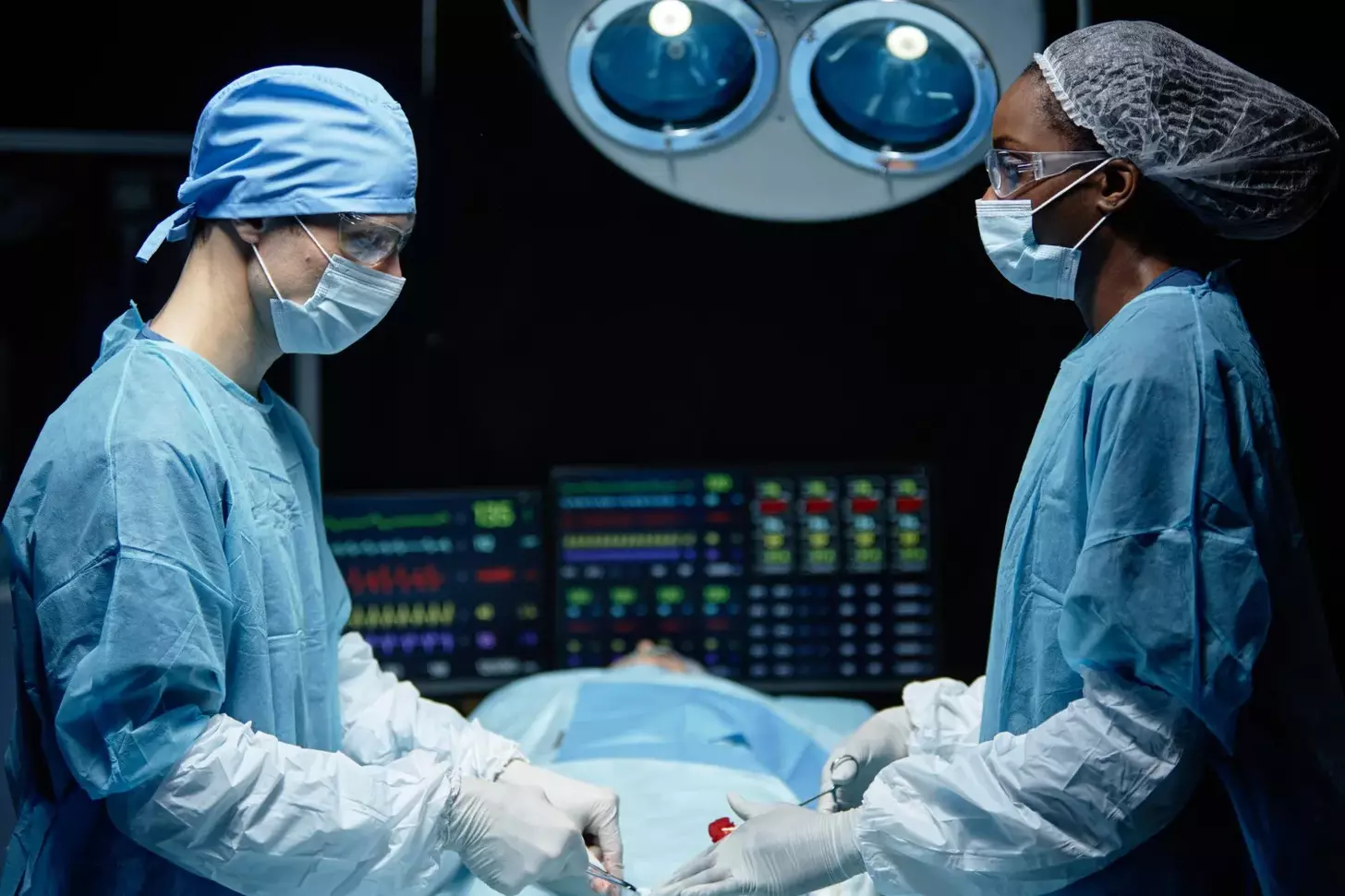 laparoscopic surgery vs robotic surgery