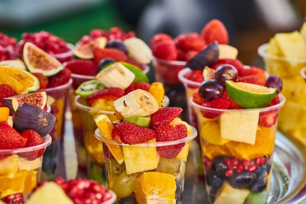 Understanding Fruit Servings: Discover How Many Ounces in a Cup of Fruit?