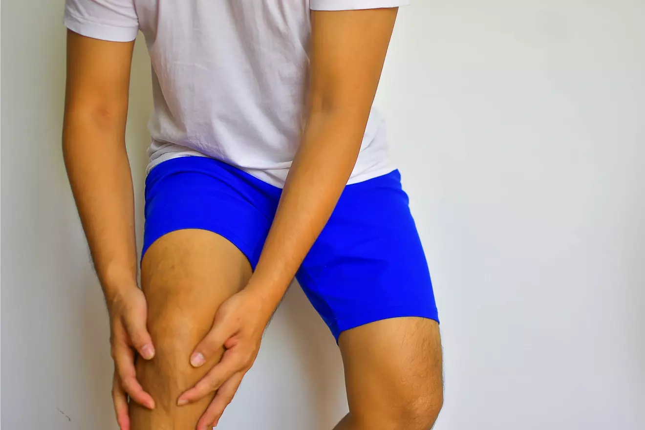 How to Treat a Sore Hip and Numb Leg from a Pinched Nerve 1 How to Treat a Sore Hip and Numb Leg from a Pinched Nerve