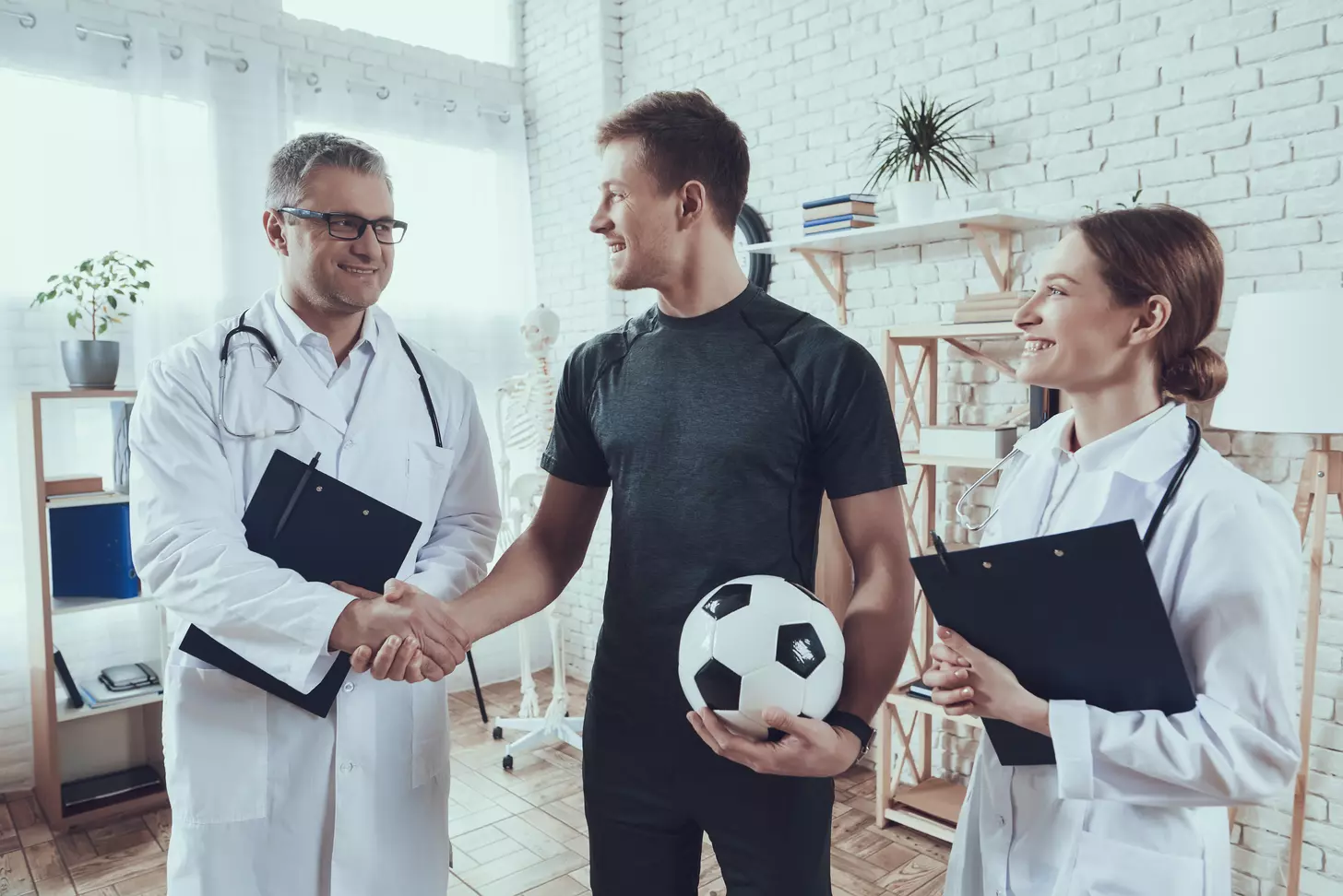 types of sports doctors