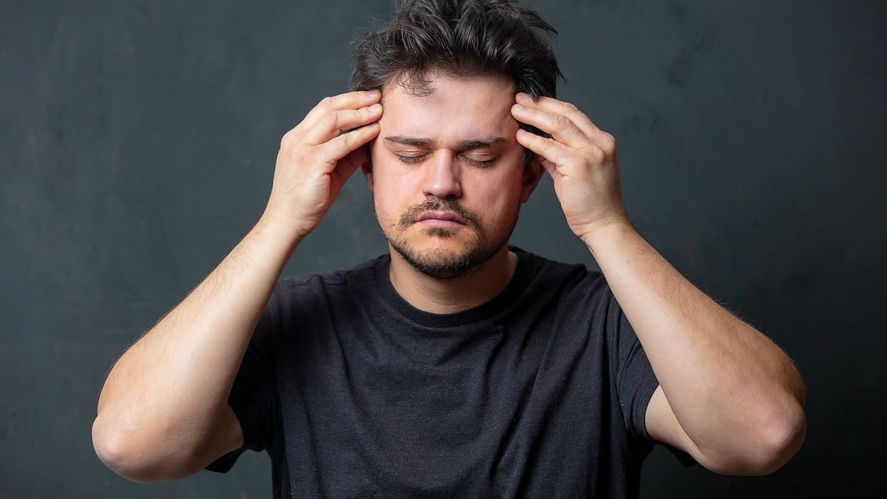 what causes brain swelling