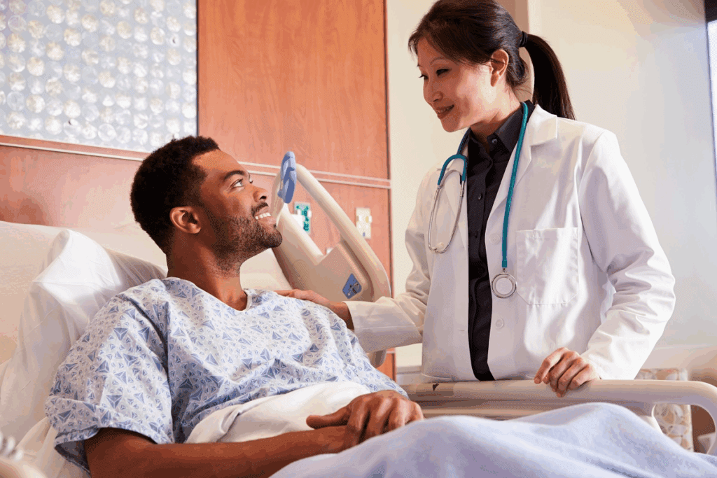 Difference Critical Care Internal Medicine: Key Facts