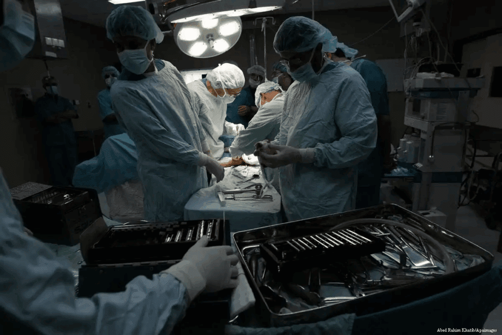 Trauma surgeon duties: The awful, amazing facts