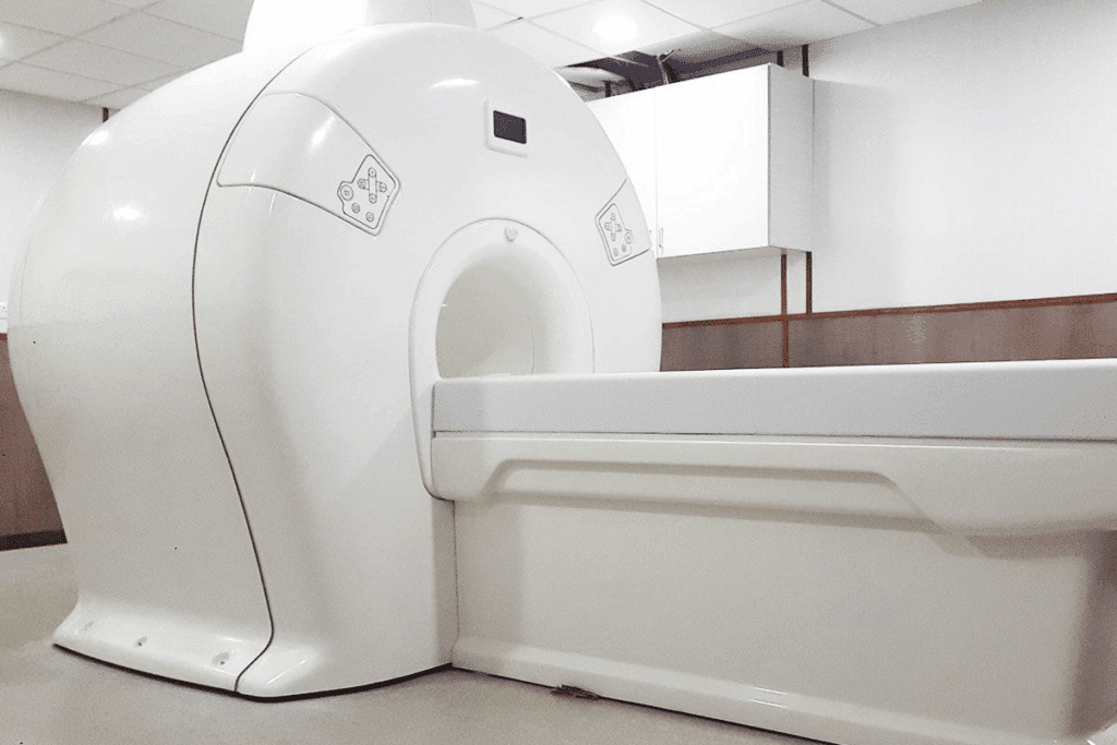 Can You Eat Before an MRI and What Helps With Claustrophobia